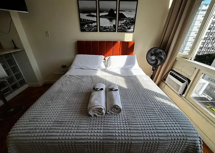 Apartamento Em Copacabana Com Vista Lateral Do Mar Rio de Janeiro